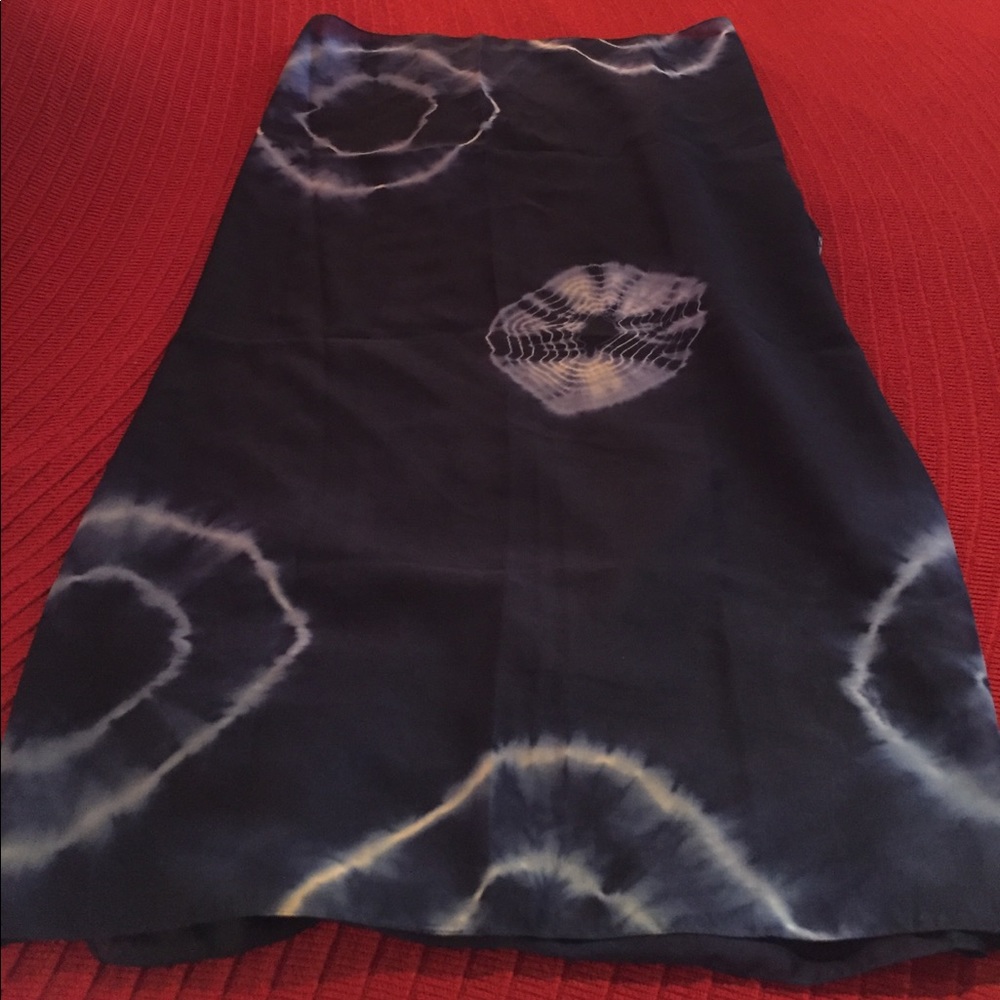 Navy tie dye sarong