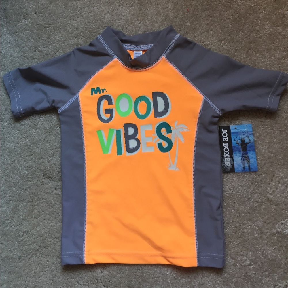 New with tag boys sun protection swim/beach shirt