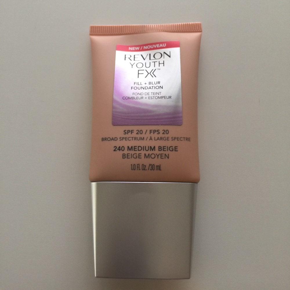 Revlon Youth FX Fill + Blur Foundation Shade 240