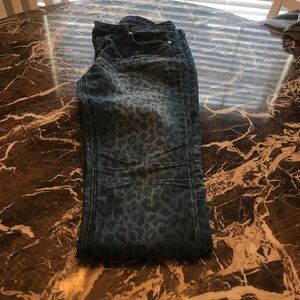 🍒Almost Famous, gently used High Waist jeans!!!🍒