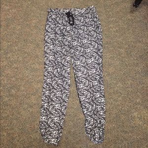 Lulu joggers!