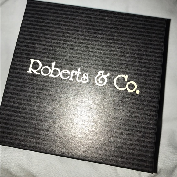 A bracelet - Picture 3 of 3