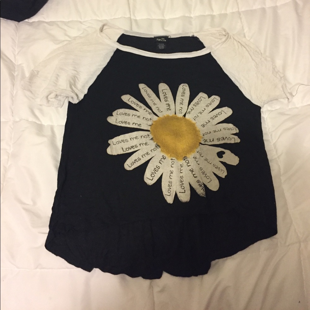 Daisy he loves me not short sleeve baseball shirt