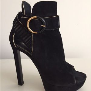 (SOLD) Louis Vuitton Peep Toe Bootie