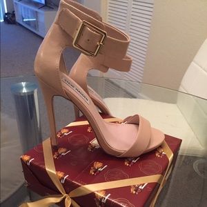 Steve Madden Marlenee Heels