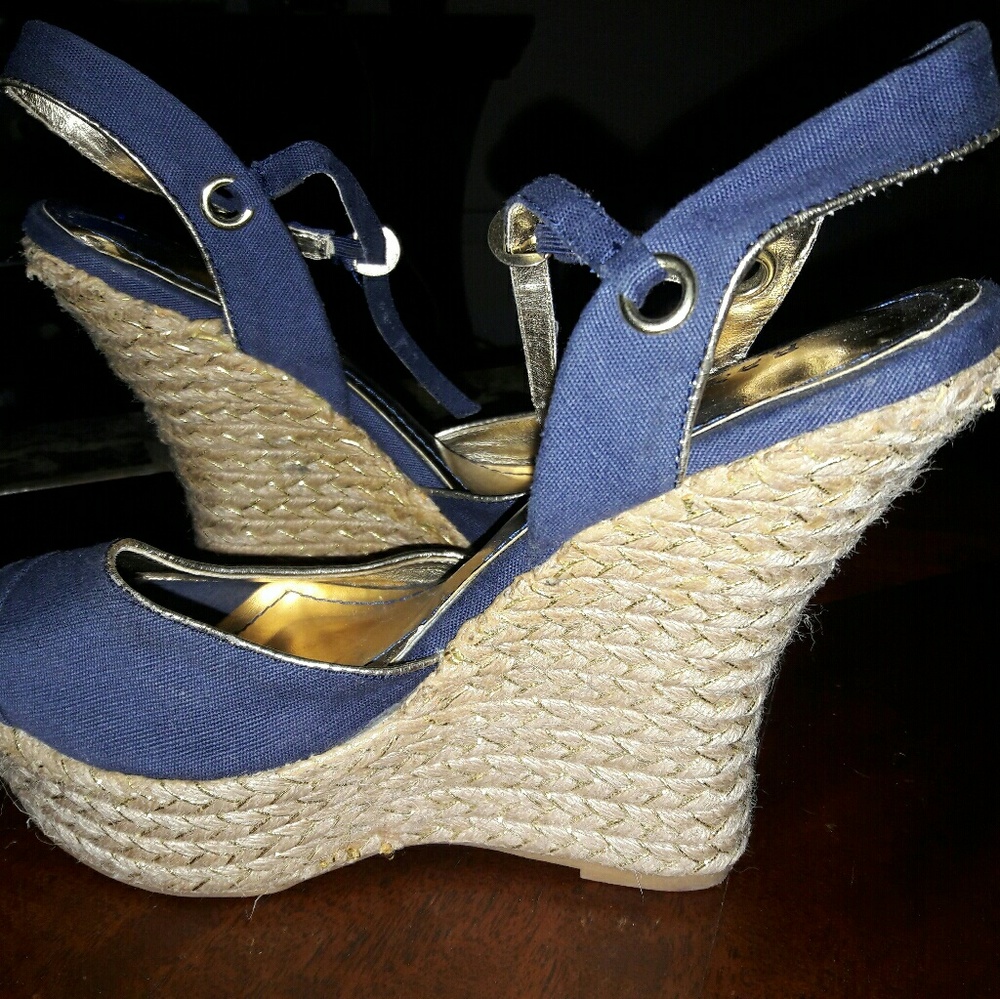 Wedge heels