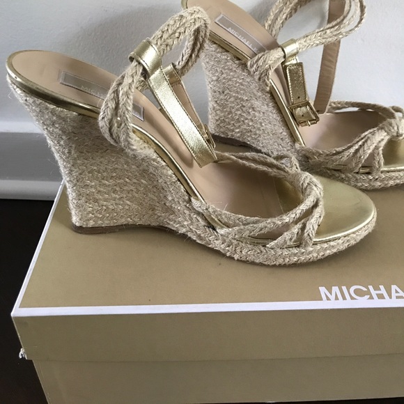 Michael KORS shoes size 9 - Picture 2 of 6