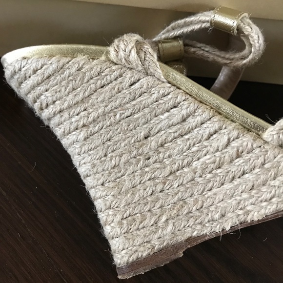 Michael KORS shoes size 9 - Picture 4 of 6