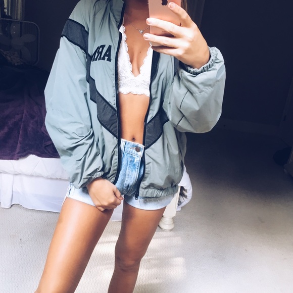 Urban Outfitters Jackets & Blazers - authentic army jacket