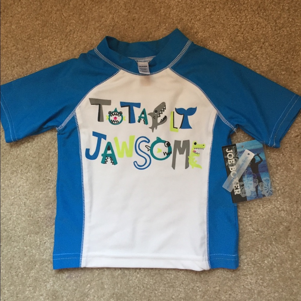New with tag boys sun protection swim/beach shirt