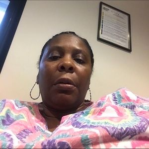 Meet your Posher, Dionne