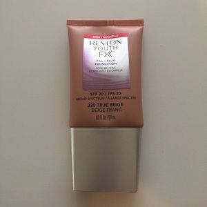 Revlon Youth FX Fill + Blur Foundation Shade 320