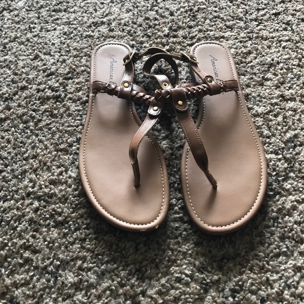 American eagle sandals