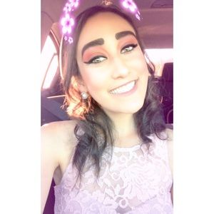 Meet your Posher, Jaymee