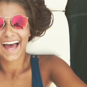 Meet your Posher, Avery