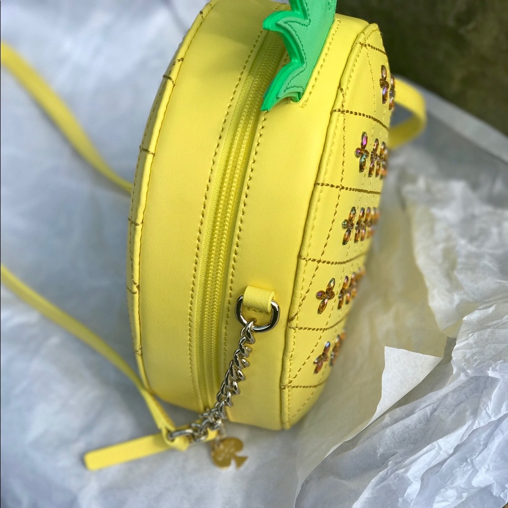 🎉HOST PICK 🎉 Kate Spade pineapple crossbody! NWT - Picture 4 of 8