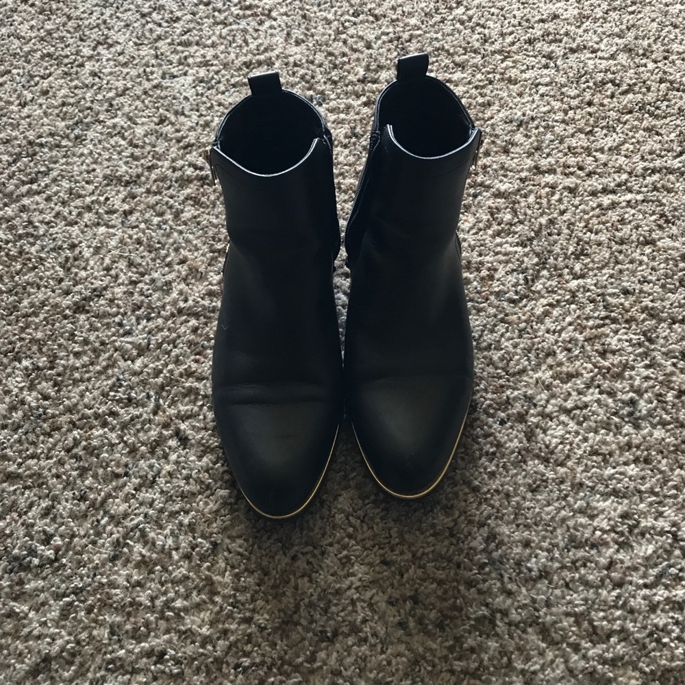 Ankle boots