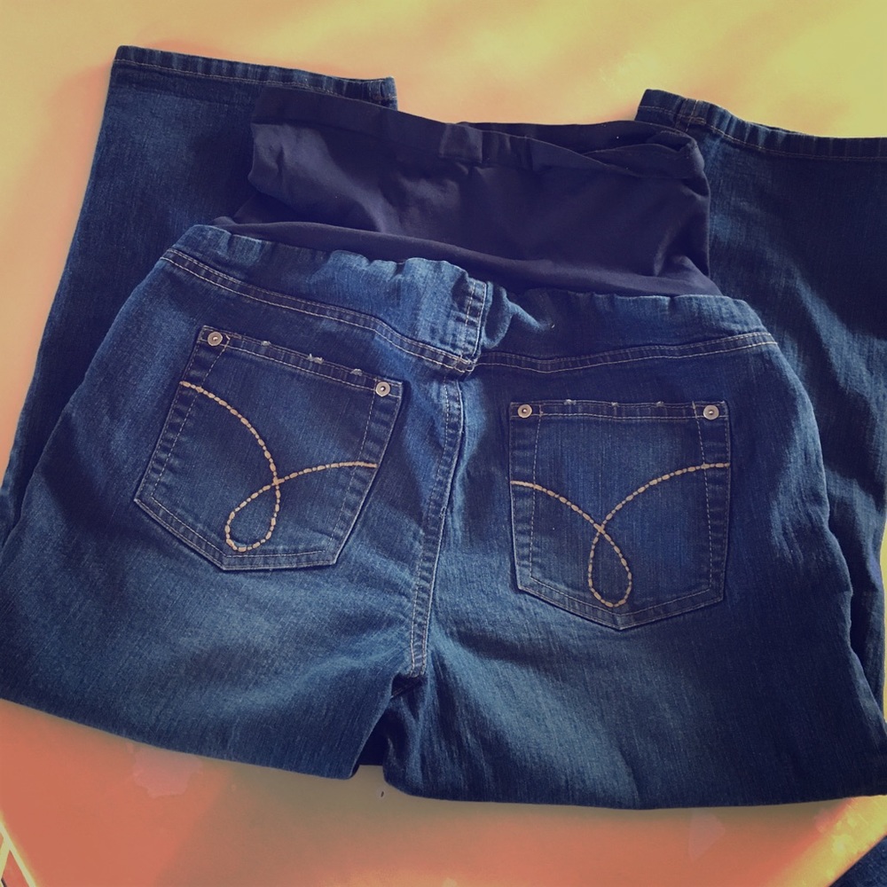 Maternity Jean Capris