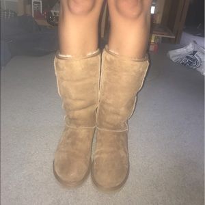 Tall tan uggs