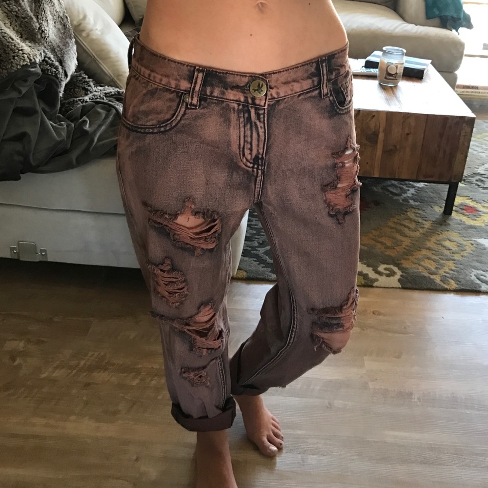 ONE teaspoon ripped boyfriend jeans