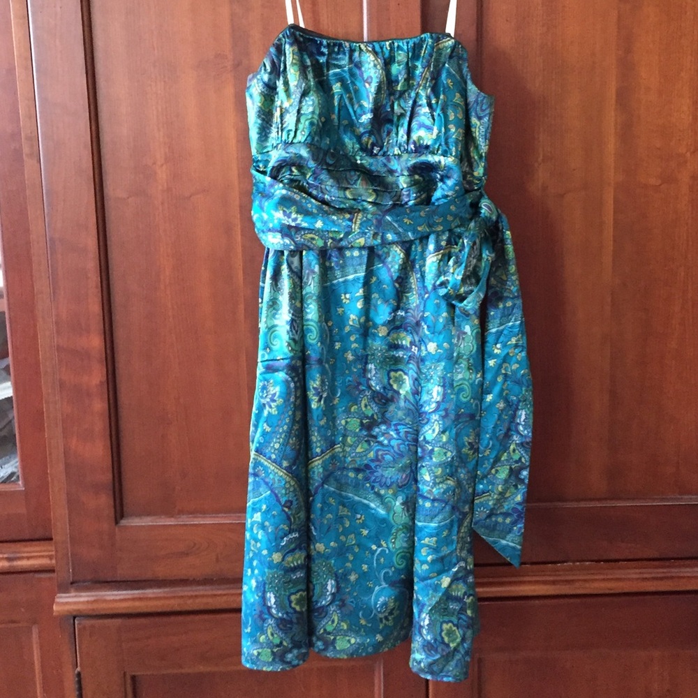 Strapless dress