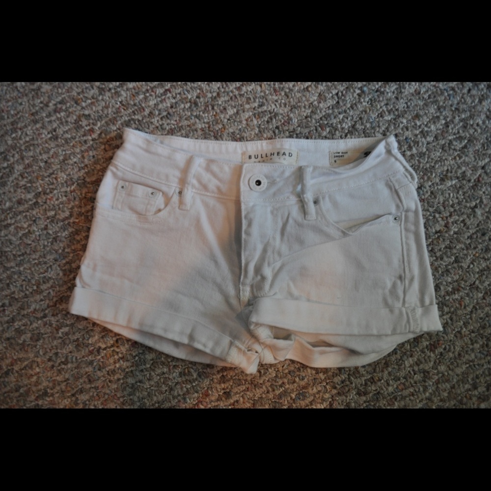 White low rise jean shorts