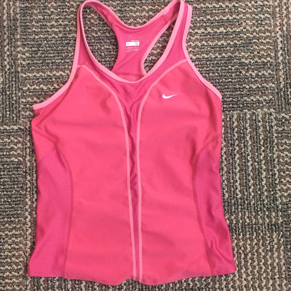 🔥price drop🔥Nike dri fit workout tank top. M.