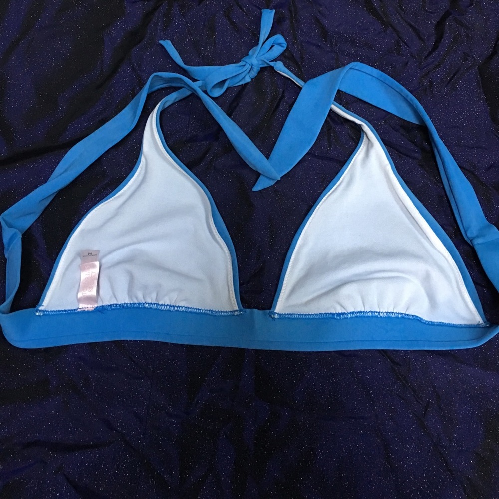 Victoria's Secret Bikini - Picture 7 of 8