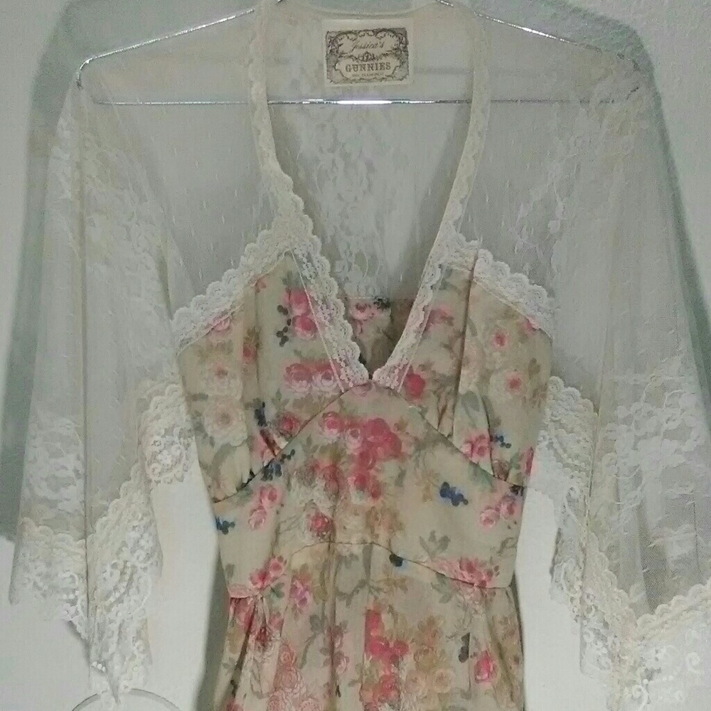 Vtg Jessica's Gunne Sax Bell Sleeve Floral Blouse
