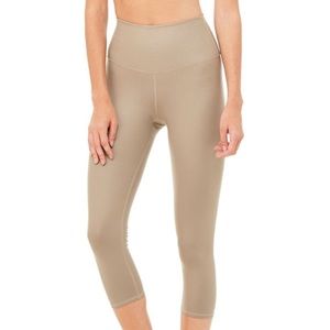 NEVER WORN. High waisted ALO yoga pants ❤️