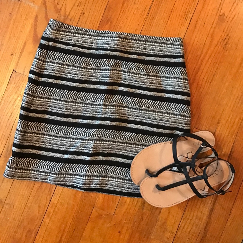 Aztec Textured Skirt - The Loft