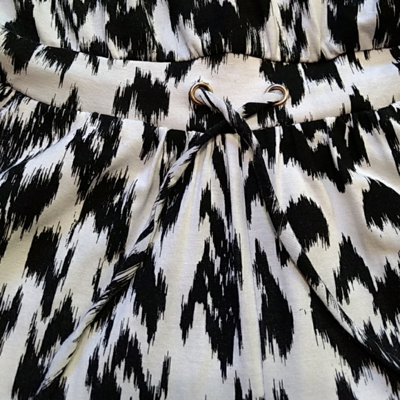 Must Have " Summer Romper" - Picture 4 of 4