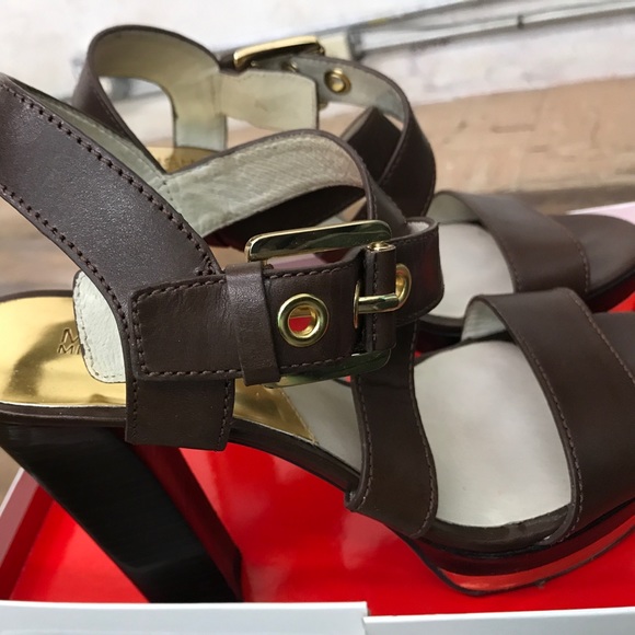 MK Platforms - Picture 2 of 8