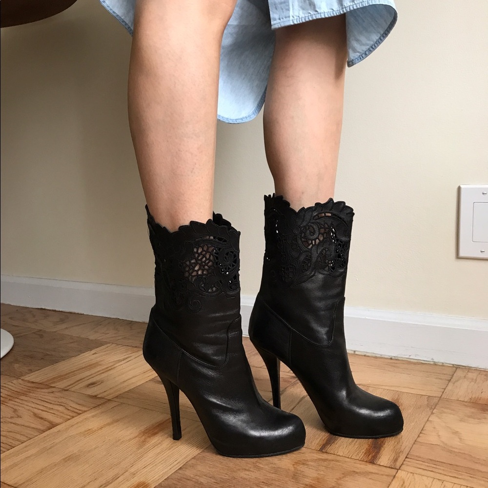 Black leather boots lace heals Ermanno Scervino