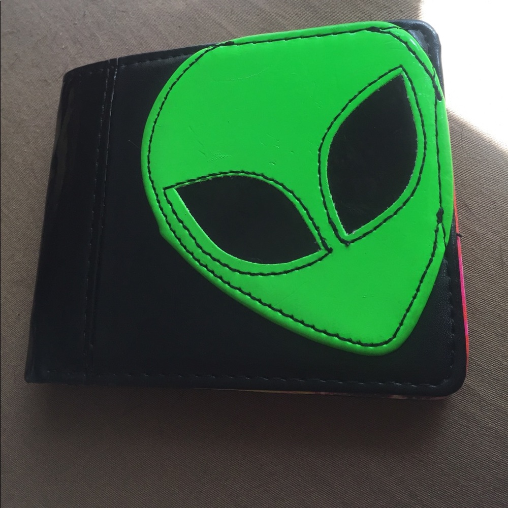 alien/galaxy wallet