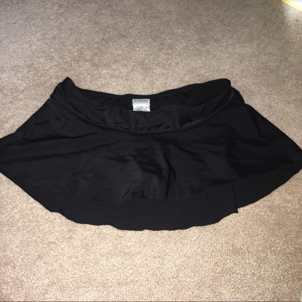 Size large motherhood maternity swimsuit skirt