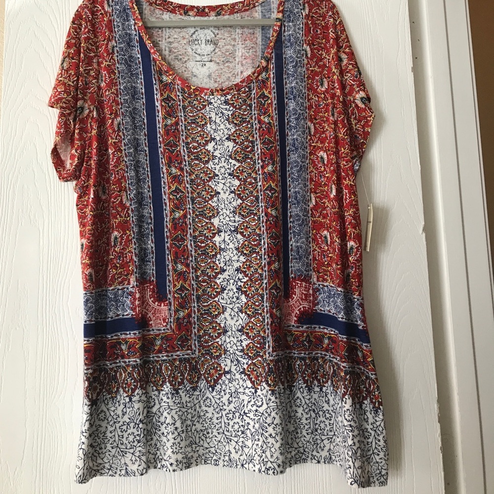 ⭐️HP⭐️ lucky brand t