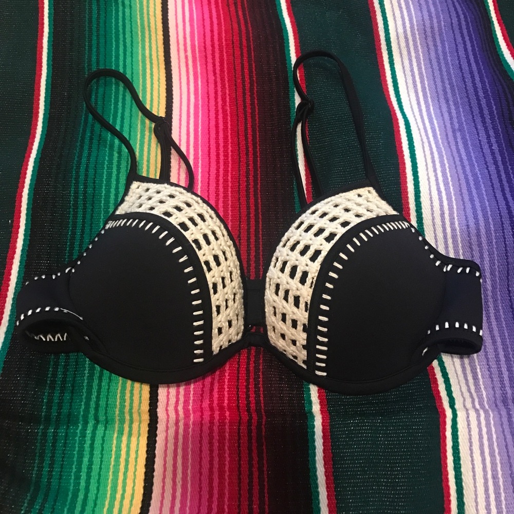 VS crochet top