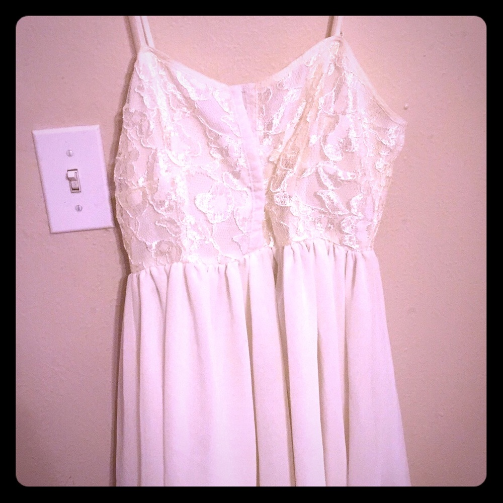 White lace dress