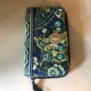 Vera Bradley quilted wallet