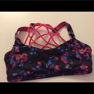 Lululemon sports bra