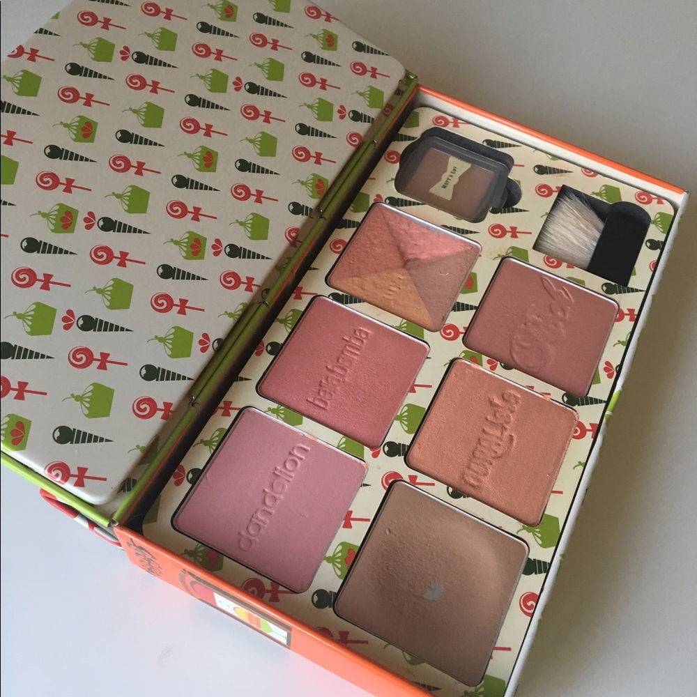 Benefit Box o' blushes