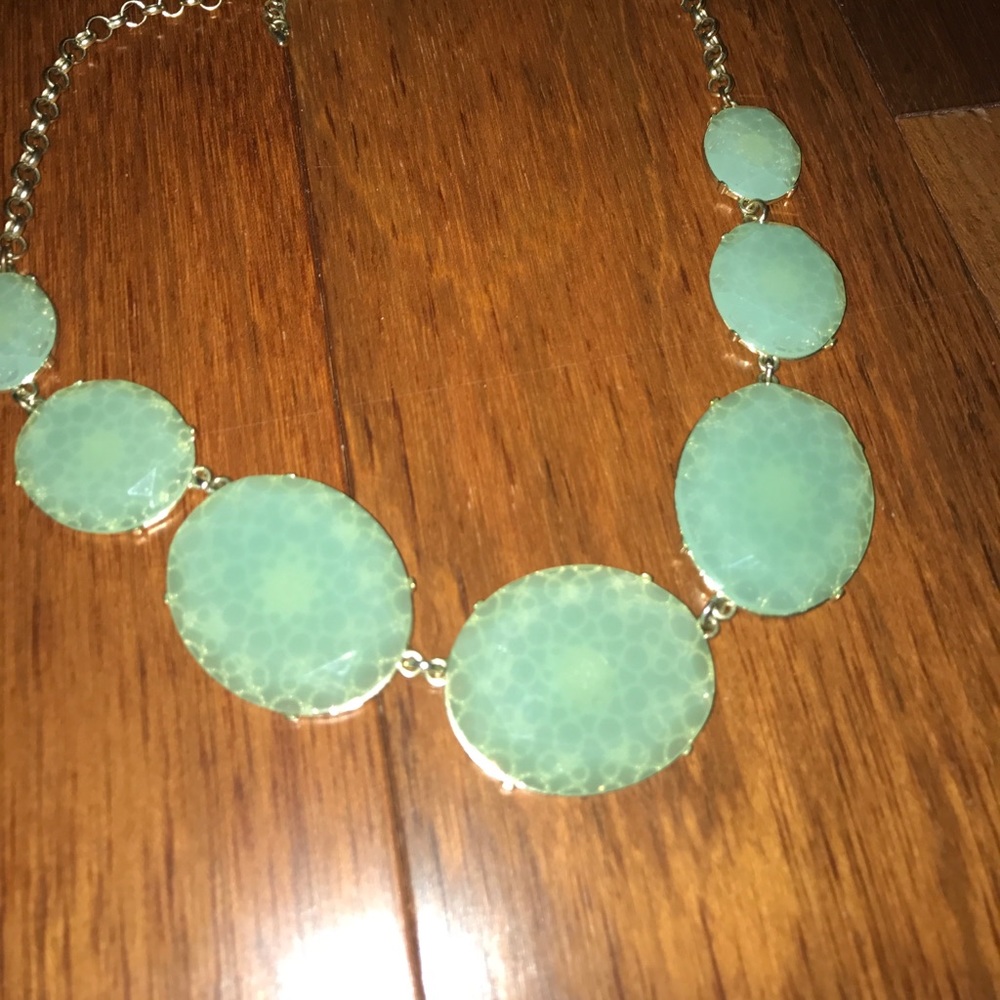 Mint Stone necklace - Picture 2 of 3