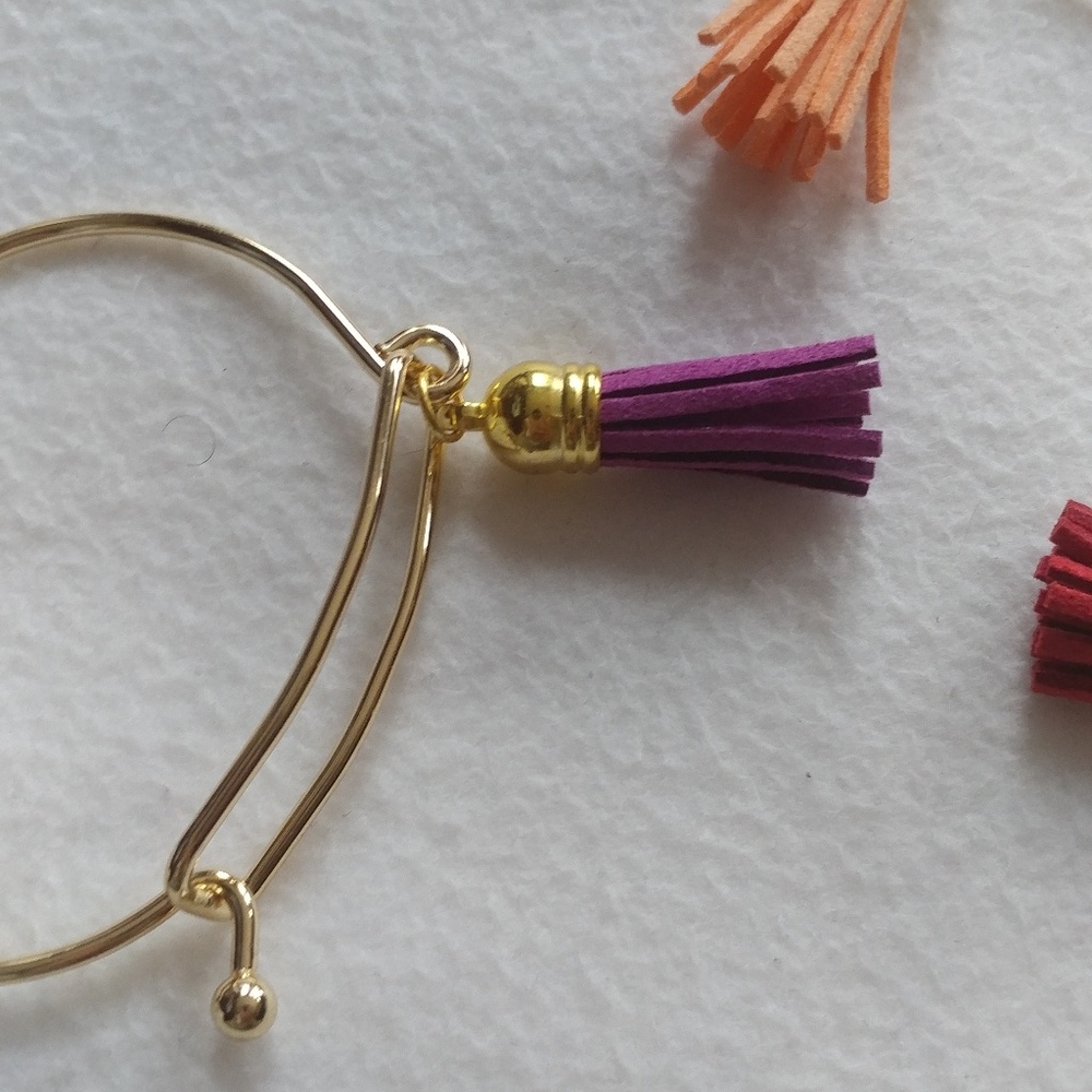 1 left - WARDROBE COLLECTIVE + Bracelet