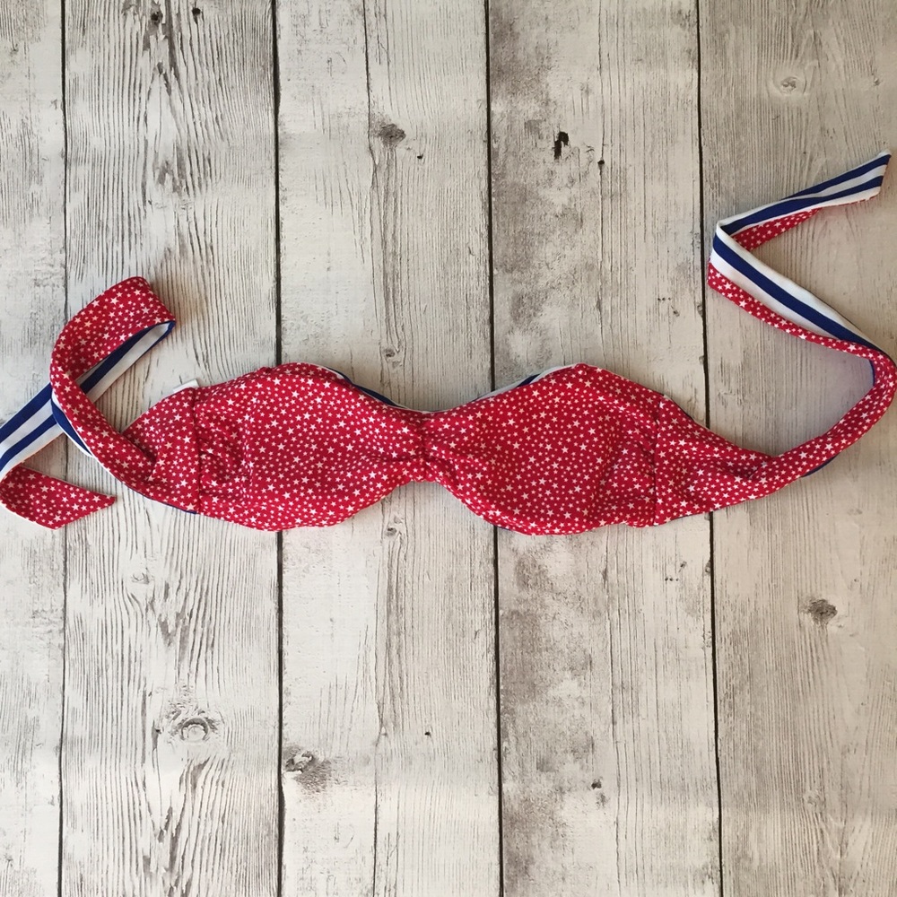 Reversible bathing suit top