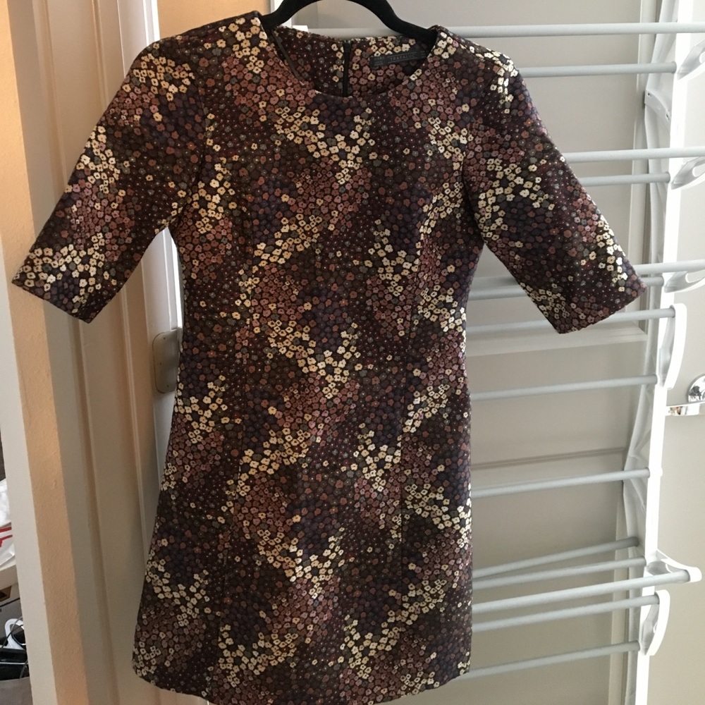 Zara flower dress. NWOT