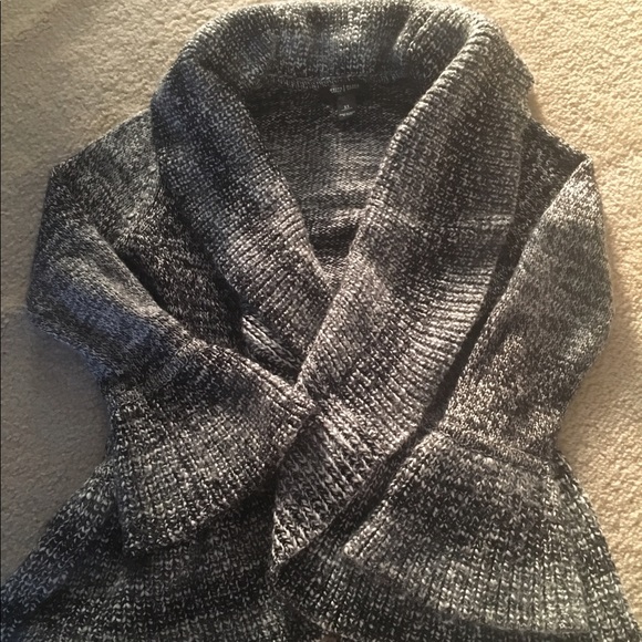 black & white wool sweater. WHBM - Picture 2 of 3