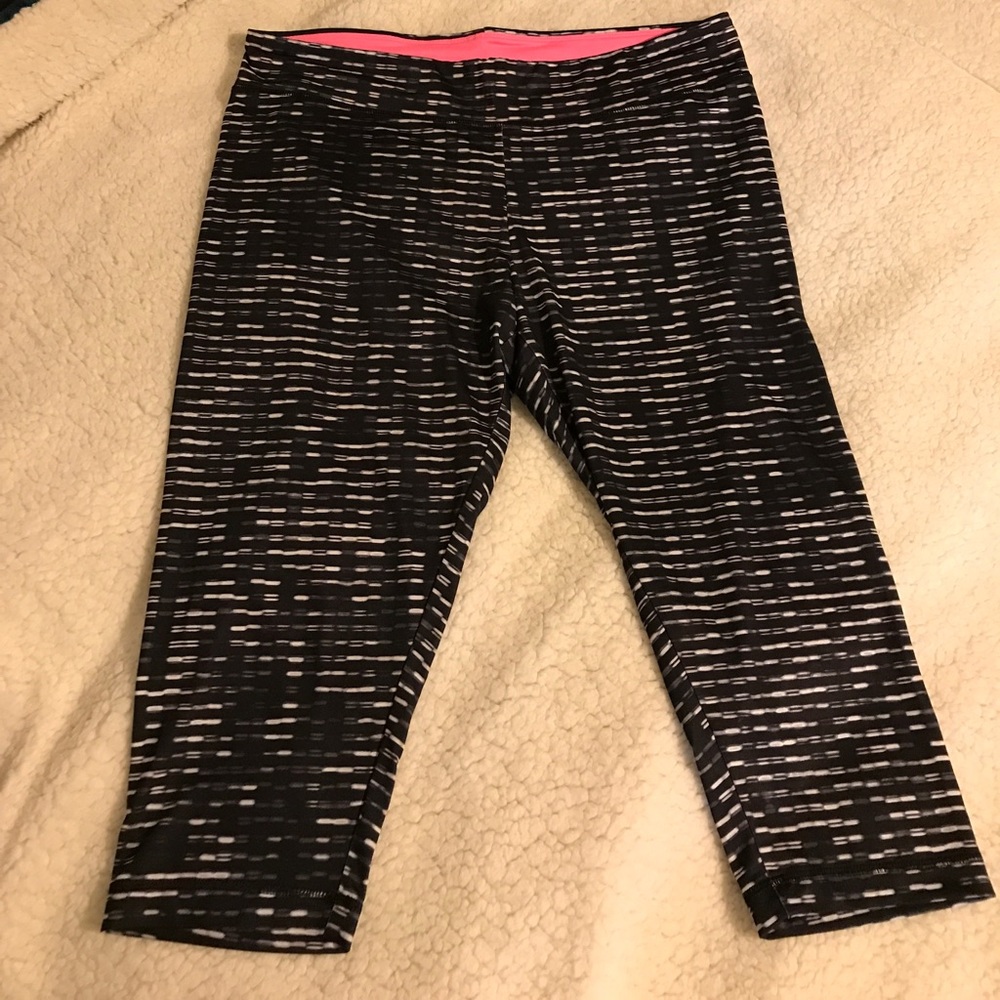 Capri length leggings