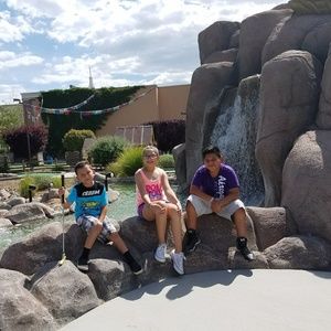 Meet your Posher, Daniela