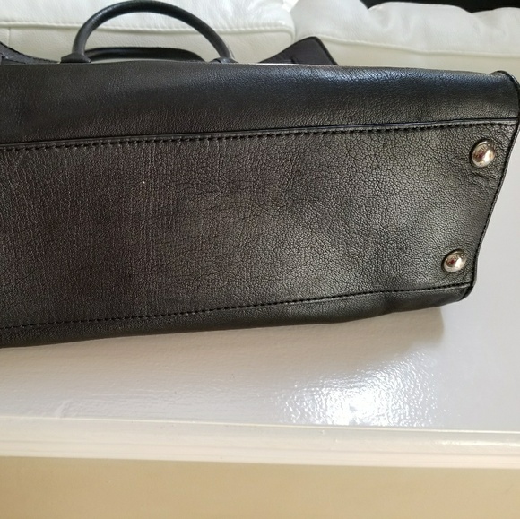 Michael Kors bag with matching wallet - Picture 5 of 8